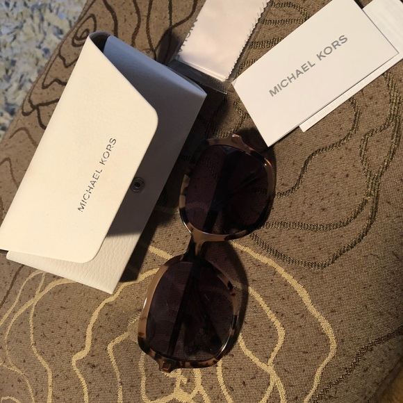 Michael Kors Sunglasses - Picture 1 of 2